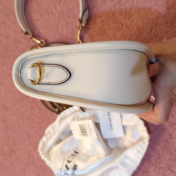 Coach Swinger Bag - Picture 6 of 8